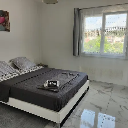 Apartament Spacieux 3 Et Balcon *